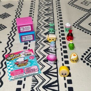 Shopkins 9pc set of Chef Club Shopkins, 2 shopkin recipe boxes and shopkin list.